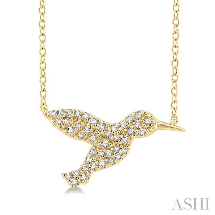 1/6 ctw Petite Hummingbird Round Cut Diamond Fashion Pendant With Chain in 10K Yellow Gold