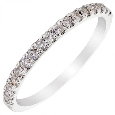 Diamond Anniversary Band in 14kt White Gold (1/4ct tw)