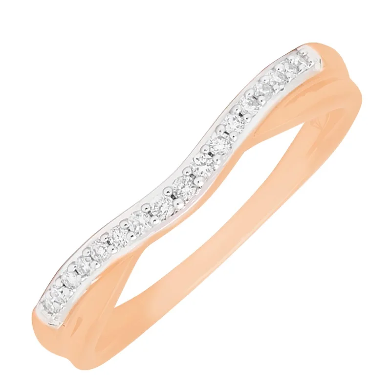 Diamond Curved Band in 14kt Rose Gold (1/10ct tw)