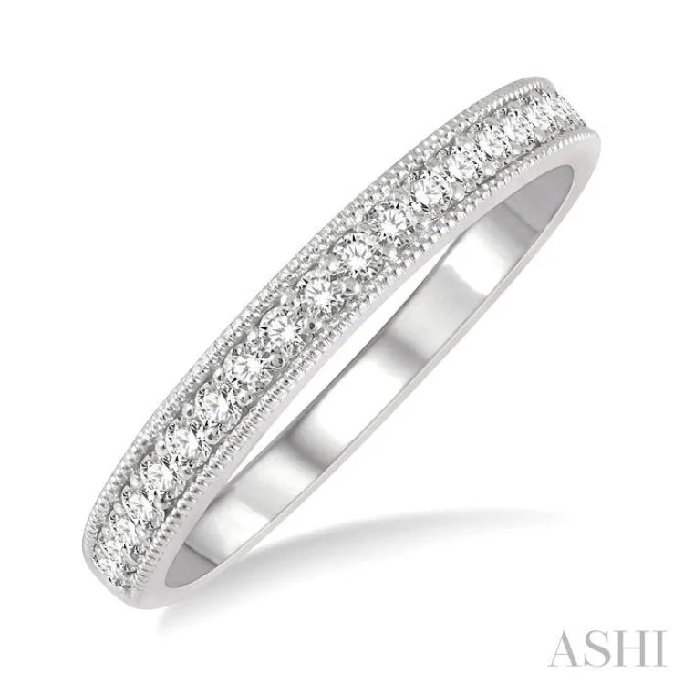 1/4 ctw Round Cut Diamond Wedding Band in 14K White Gold