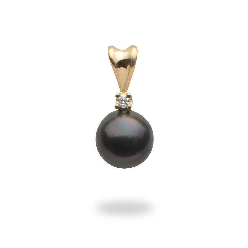 Tahitian Black Pearl Pendant in Gold with Diamonds - 7-8mm