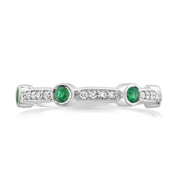 Emerald & Diamond Ring