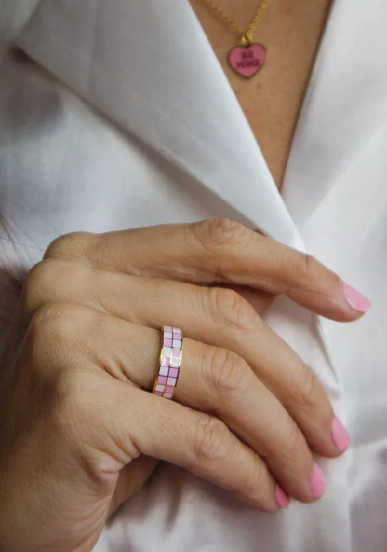 Pink and White Checkered Fashion Ring