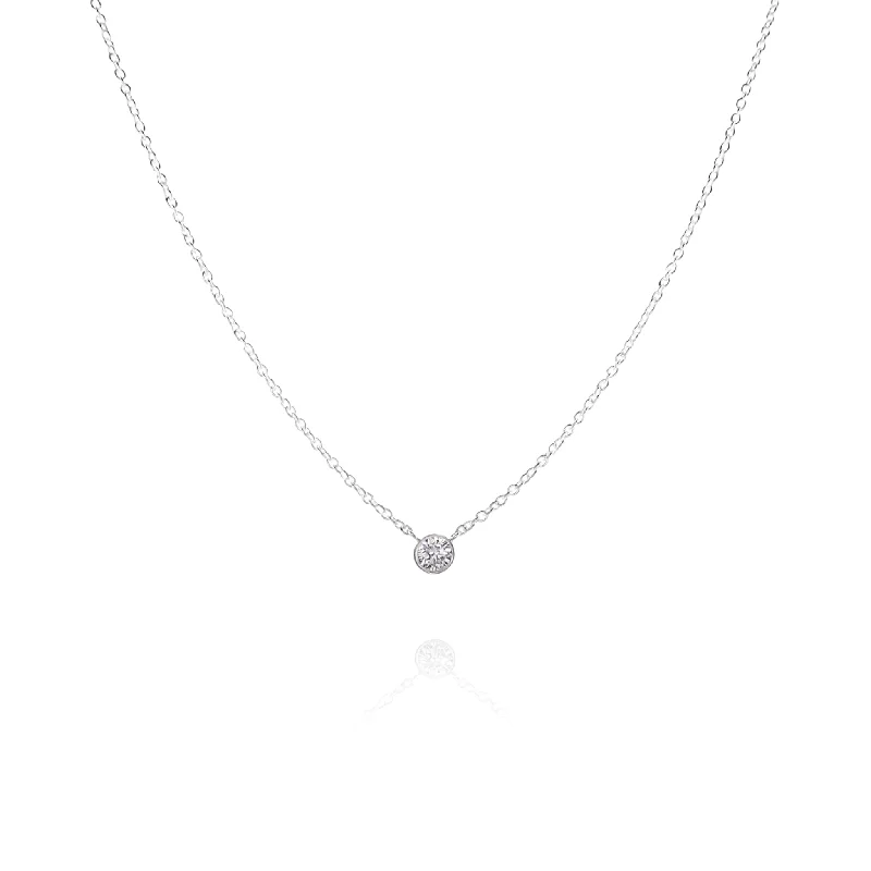 Smyth Jewelers Sterling Silver 0.15-0.19ct Round Solitaire Diamond Bezel Pendant